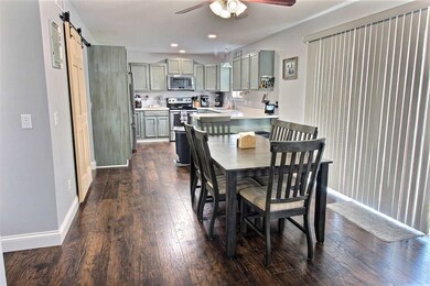 750 Leeward Ln, Oregon, WI 53575 - photo 5