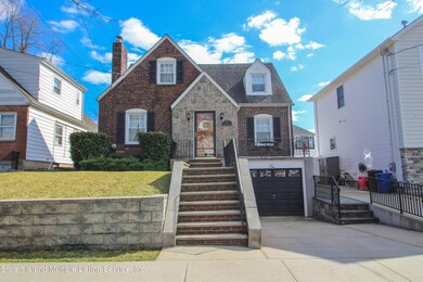 214 Kemball Ave, Staten Island, NY 10314 - photo 2