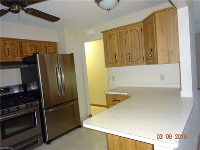 Kitchen-newer appliances stay with the house