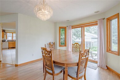 770 Hollywood Ave, Sheffield Lake, OH 44054 - photo 7