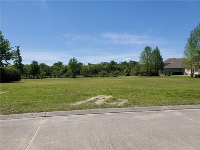 Spacious lot for building!