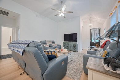 Flexible living room space