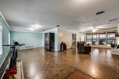 805 Berkley Dr, Cleburne, TX 76033 - photo 3