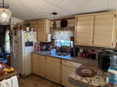 710 N Broadway St, Heber Springs, AR 72543 - photo 7