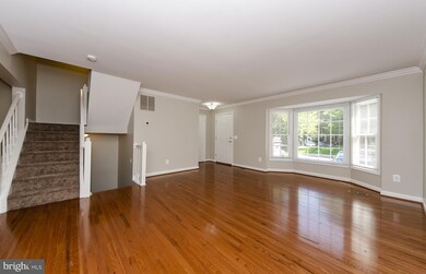 10620 Alison Dr, Burke, VA 22015 - photo 4