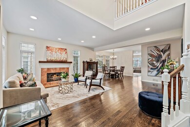 4272 Linden Tree Ln, Glenview, IL 60026 - photo 5