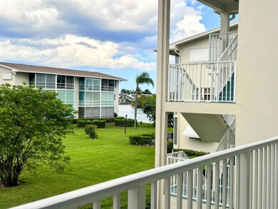 530 Horizon W unit 205, Boynton Beach, FL 33435 - photo 4