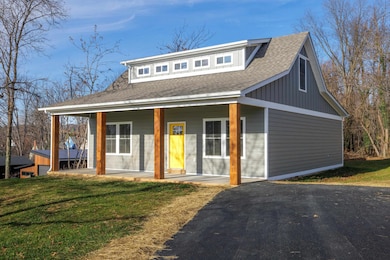 113 Frazier St, Staunton, VA 24401 - photo 2