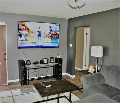 277 Thelma Dr, Sheffield Lake, OH 44054 - photo 5