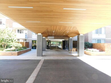 Van Ness East unit 643, Washington, DC 20008 - photo 2