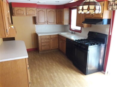 247 Richmond Dr, Warwick, RI 02888 - photo 2