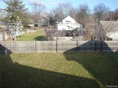 4814 Wayburn St, Detroit, MI 48224 - photo 3