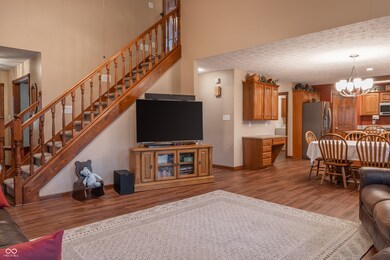 1323 Park Meadow Dr, Beech Grove, IN 46107 - photo 6