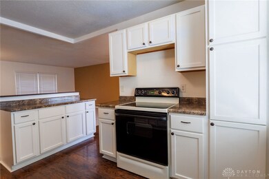 634 Bowser Dr, New Carlisle, OH 45344 - photo 7