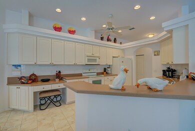 10039 Hernando Ridge Rd-9