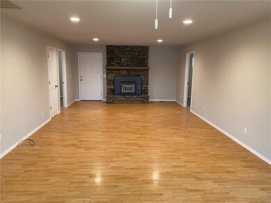 8 Little Dr, Bella Vista, AR 72715 - photo 7