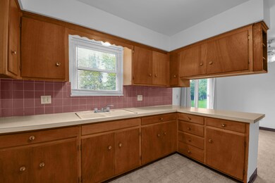 7-print-1300-woodcroft-rd-e