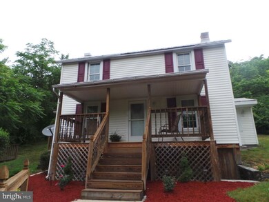 331 Independence St, Berkeley Springs, WV 25411 - photo 3