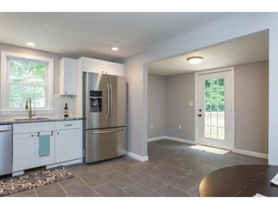 337 Colonial Dr, Portsmouth, NH 03801 - photo 3