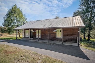 2233 Clementsville Rd, Red Boiling Springs, TN 37150 - photo 7