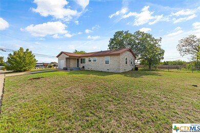 101 Ridge St, Copperas Cove, TX 76522 - photo 2