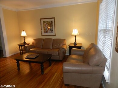 Living Room - Formal living room, crown molding an