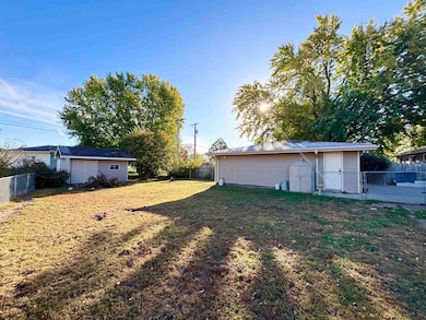 571 9th Ave, Columbus, NE 68601 - photo 5