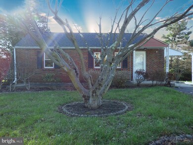 320 Heston Ave, Norristown, PA 19403 - photo 2