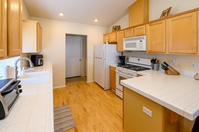 3706 SW Sam Snead Ct, Redmond, OR 97756 - photo 7