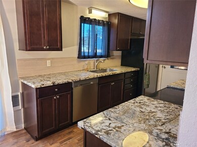 24530 15th Ave S, Des Moines, WA 98198 - photo 5