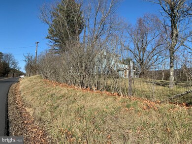 11169 Winchester Grade Rd, Berkeley Springs, WV 25411 - photo 2