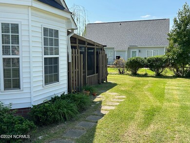 2614 Garland Rd, Winterville, NC 28590 - photo 2