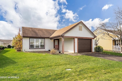 11 Wycombe Way, Lakehurst, NJ 08759 - photo 2