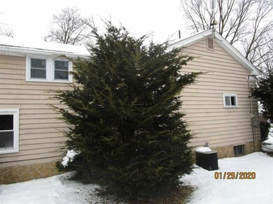 2918 W Bass Creek Rd, Beloit, WI 53511 - photo 7