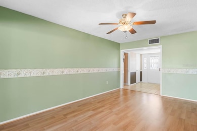 829 Fox Hills Dr, Sun City Center, FL 33573 - photo 5