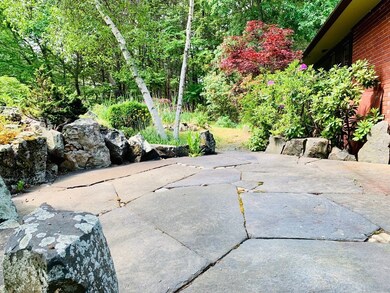 11 Drummer Hill Rd, Leverett, MA 01054 - photo 4