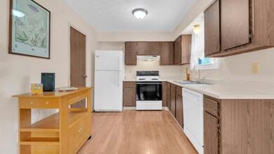 4837 Driffield Ct06