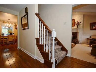 Entry/Foyer.