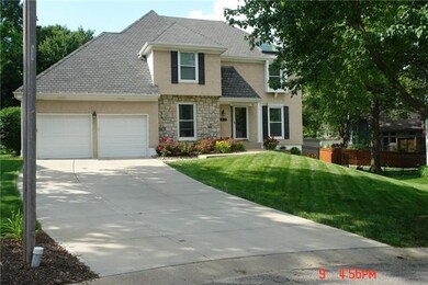 8606 Hallet St, Lenexa, KS 66215 - photo 2