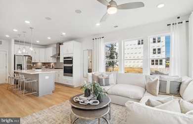 16104 Frederick Rd, Derwood, MD 20855 - photo 5