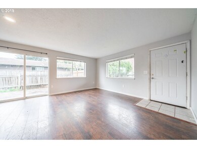 306 Christopher Ct, Molalla, OR 97038 - photo 2