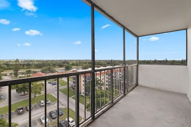 Manors of Inverrary unit 902, Lauderhill, FL 33319 - photo 5