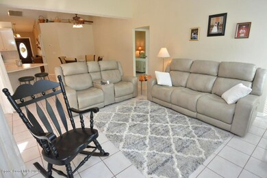 family room 3