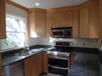 38 Weaver St unit B, Greenwich, CT 06831 - photo 4