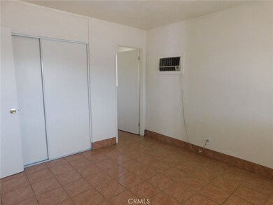 16798 E St, Victorville, CA 92395 - photo 7