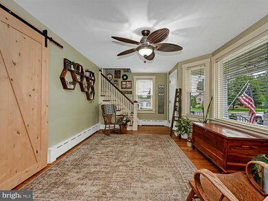 19 New St, New Holland, PA 17557 - photo 5