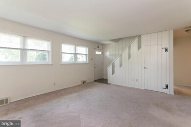 2427 Secane Rd, Secane, PA 19018 - photo 4