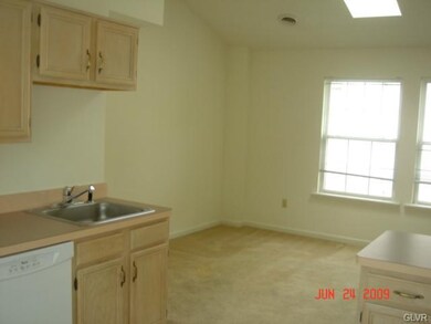 907 N 18th St, Allentown, PA 18104 - photo 2