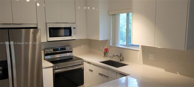 Brand new kitchen cabinets and ss appliances