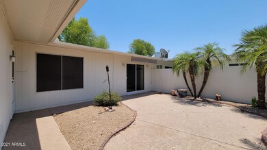 10545 W Palmeras Dr, Sun City, AZ 85373 - photo 3